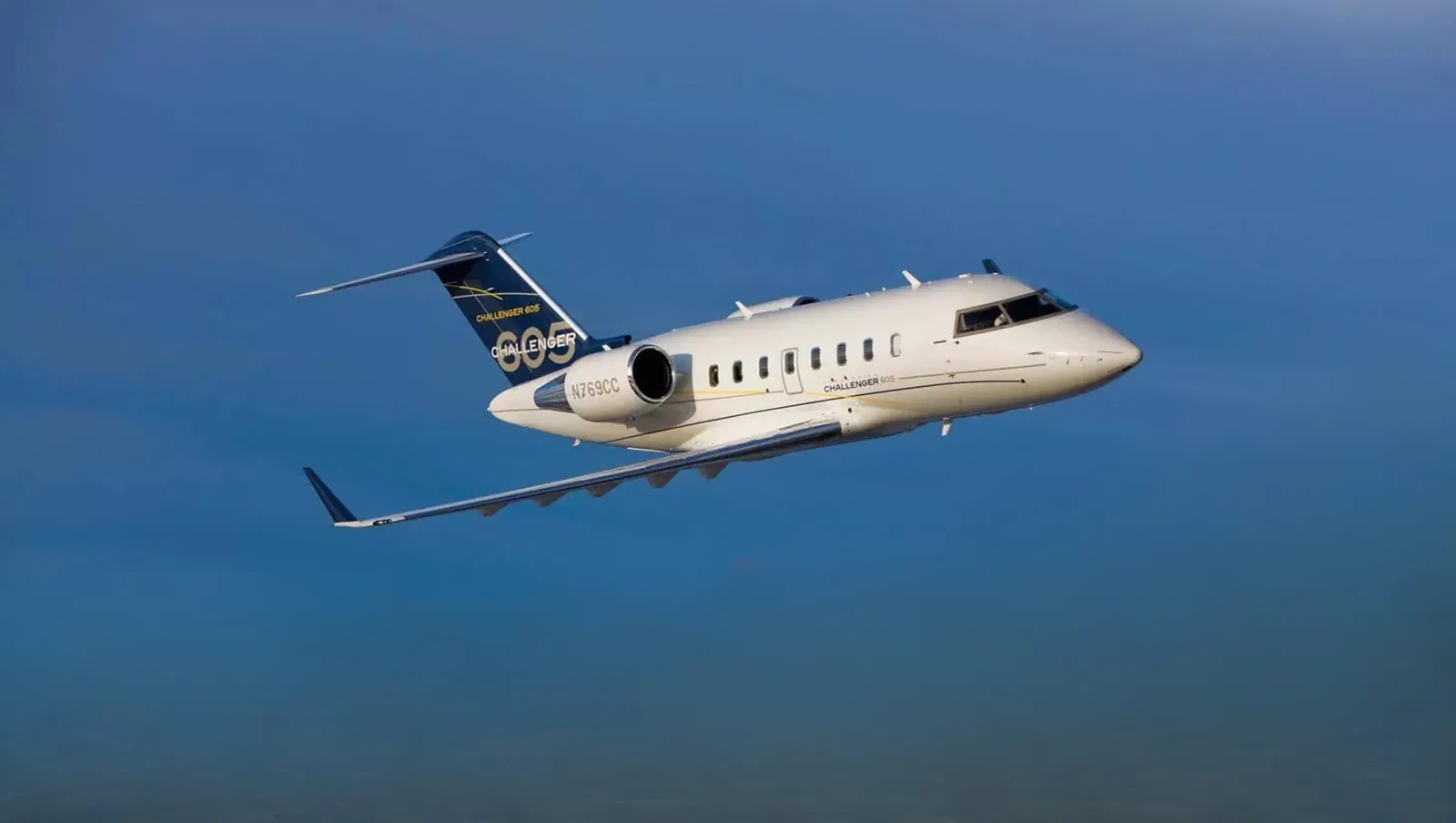 Bombardier Challenger 605 - location de jet privé